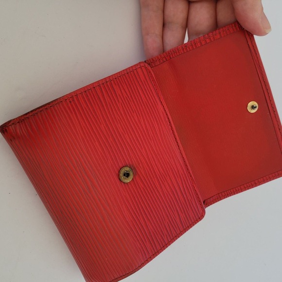 Louis Vuitton Vintage 1995 Epi Leather Wallet Red Medium Trifold Elise Retro - Picture 11 of 15